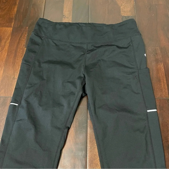 Naviskin Black Leggings Women’s XL Pockets Cropped - Picture 2 of 7
